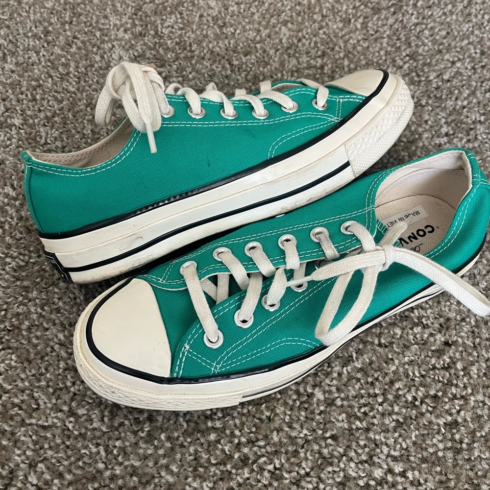 Converse - Picture 3 of 4